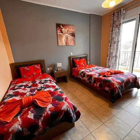 Teo's House 1 Apartament