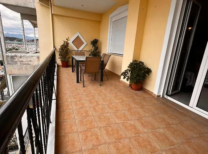 公寓 Teo's House 1 *